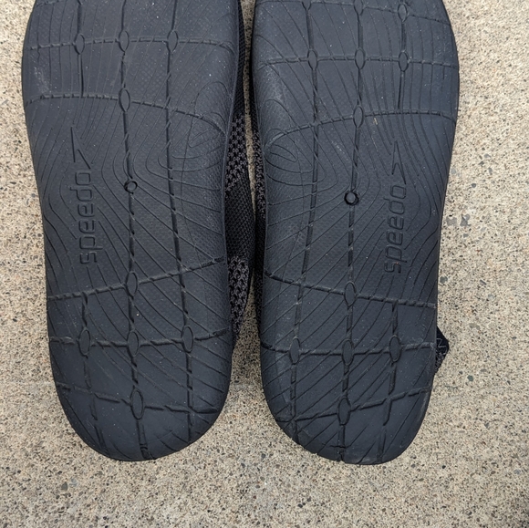 Speedo Seastride Men's Size 10 Black Water Shoes Sport Beachwear Like New - Picture 2 of 5